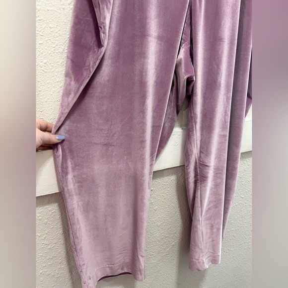 WILDFANG The Empower Velvet Slim Crop Pants in Mauve NWT 24W - Picture 4 of 7